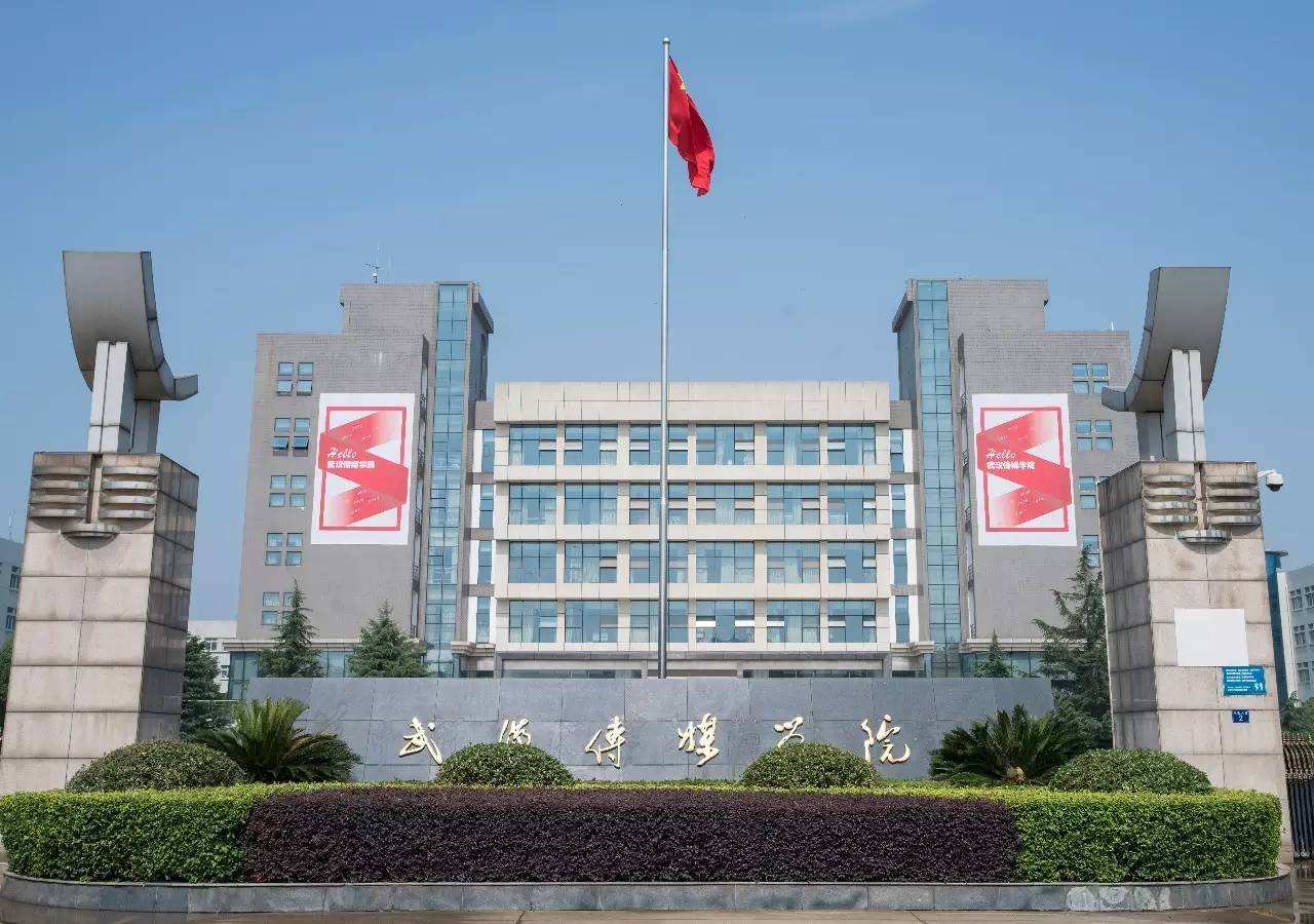 全國(guó)八大傳媒學(xué)院是哪些排名?傳媒專業(yè)被看好嗎各有哪些王牌專業(yè)