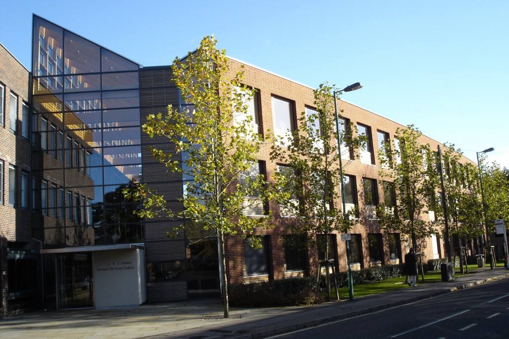 南安普頓大學(xué)申請條件有哪些?學(xué)費一年多少?宿舍條件好不好?