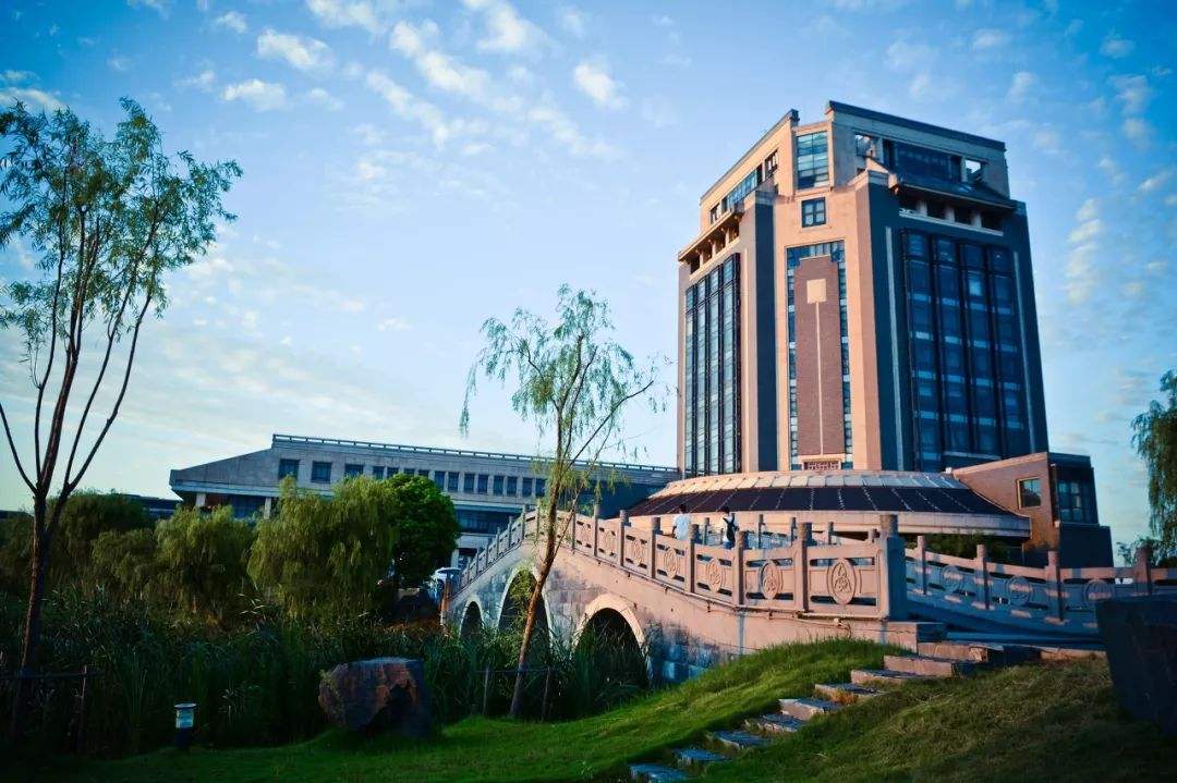 上海海洋大學很厲害嗎?是985嗎?王牌專業有哪些?畢業去向