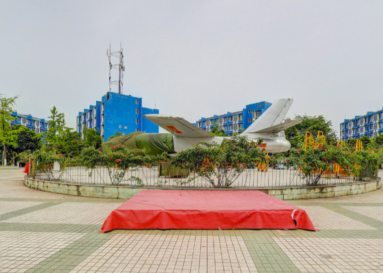 電子科技大學成都學院是幾本公辦還是民辦?具體地址在哪學費多少